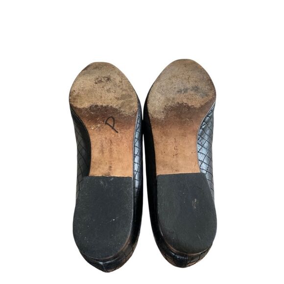 BALLY Quilted Chain Loafers - Picture 8 of 8